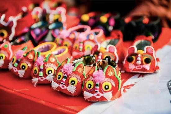 开云电竞:默克尔:欧盟准备按计划与英国展开脱欧谈判(图3) 开云电竞app下载安装